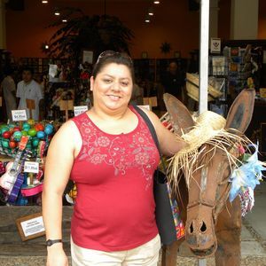 Meet your Posher, Yolanda